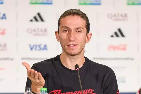 فيليبي لويس: نعرف قوة بيراميدز.. وماييلي هو الأخطر